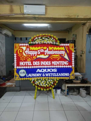 Papan Bunga di Jalan Margonda Depok